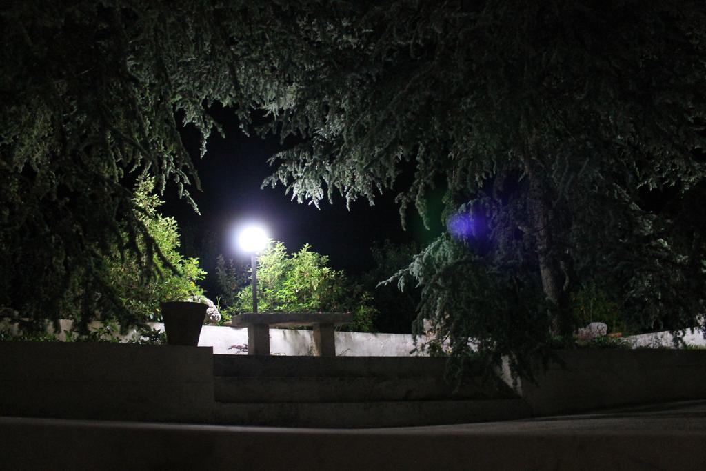 La Casa Del Nonno Bed and Breakfast Alberobello Exteriör bild